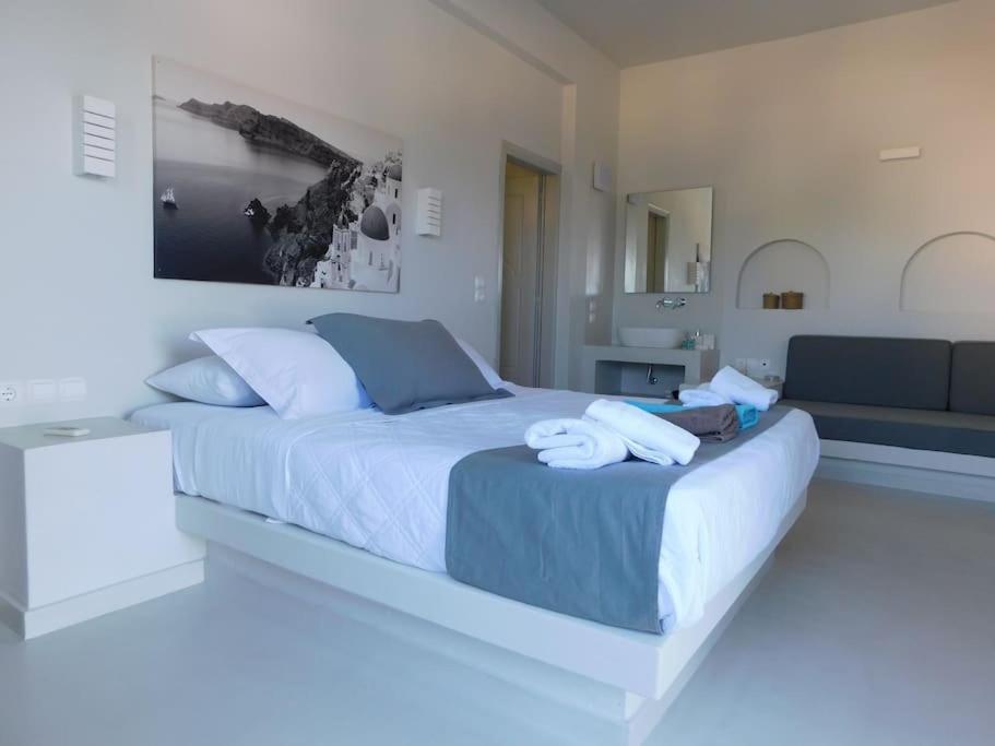 Perissa Beachfront Rooms Bagian luar foto
