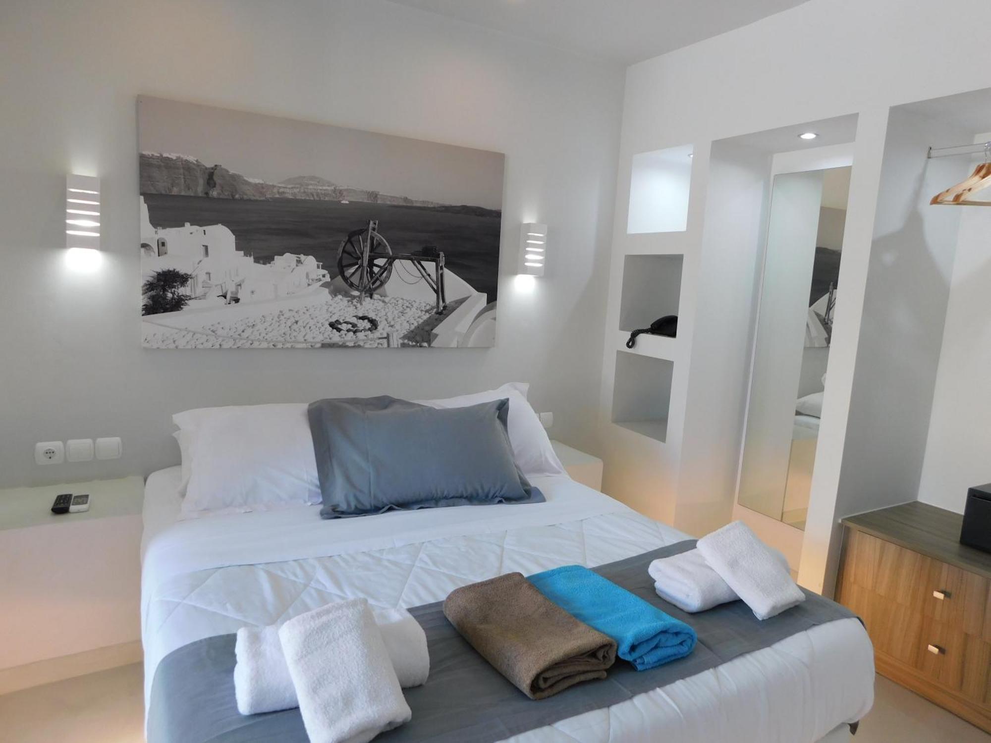 Perissa Beachfront Rooms Bagian luar foto