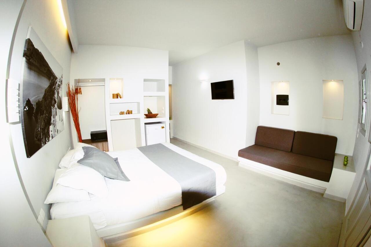 Perissa Beachfront Rooms Bagian luar foto