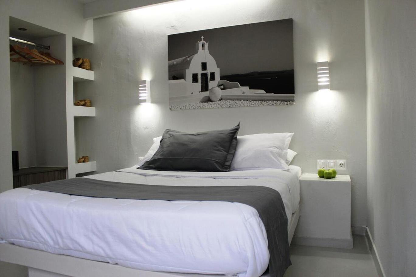 Perissa Beachfront Rooms Bagian luar foto