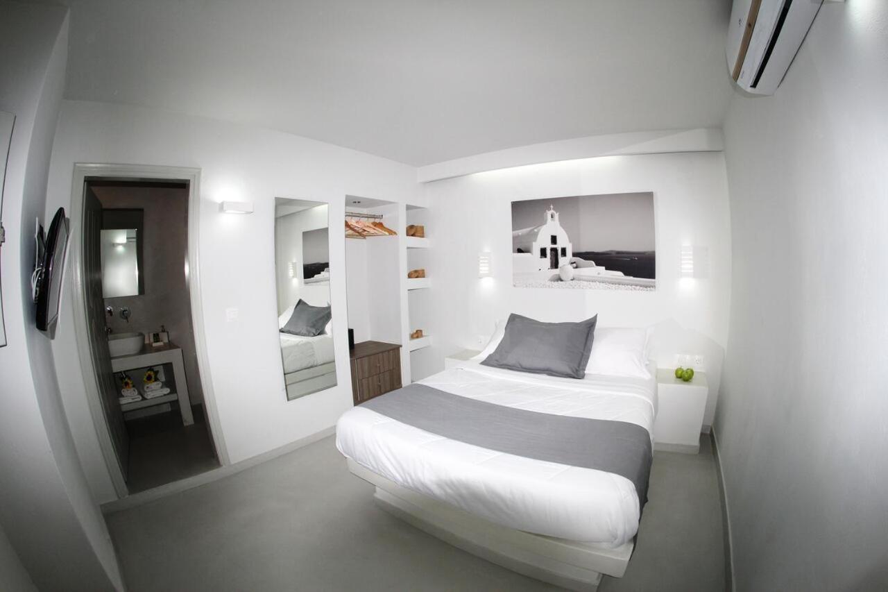 Perissa Beachfront Rooms Bagian luar foto