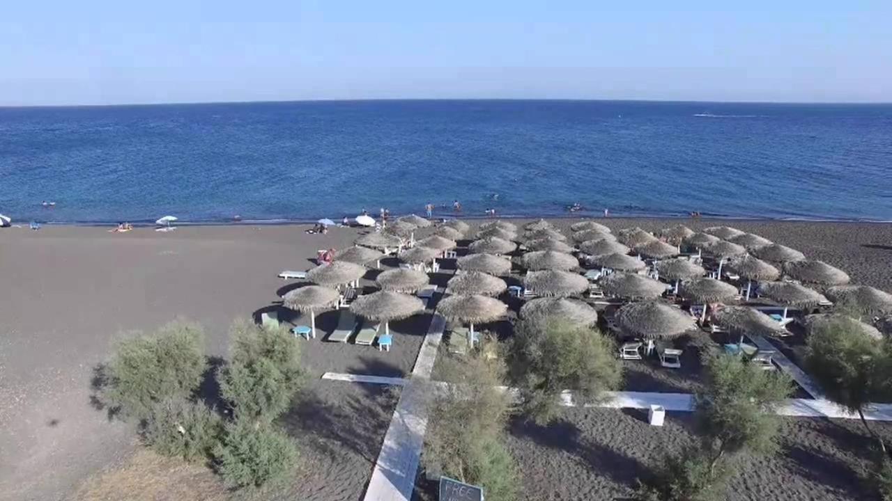 Perissa Beachfront Rooms Bagian luar foto