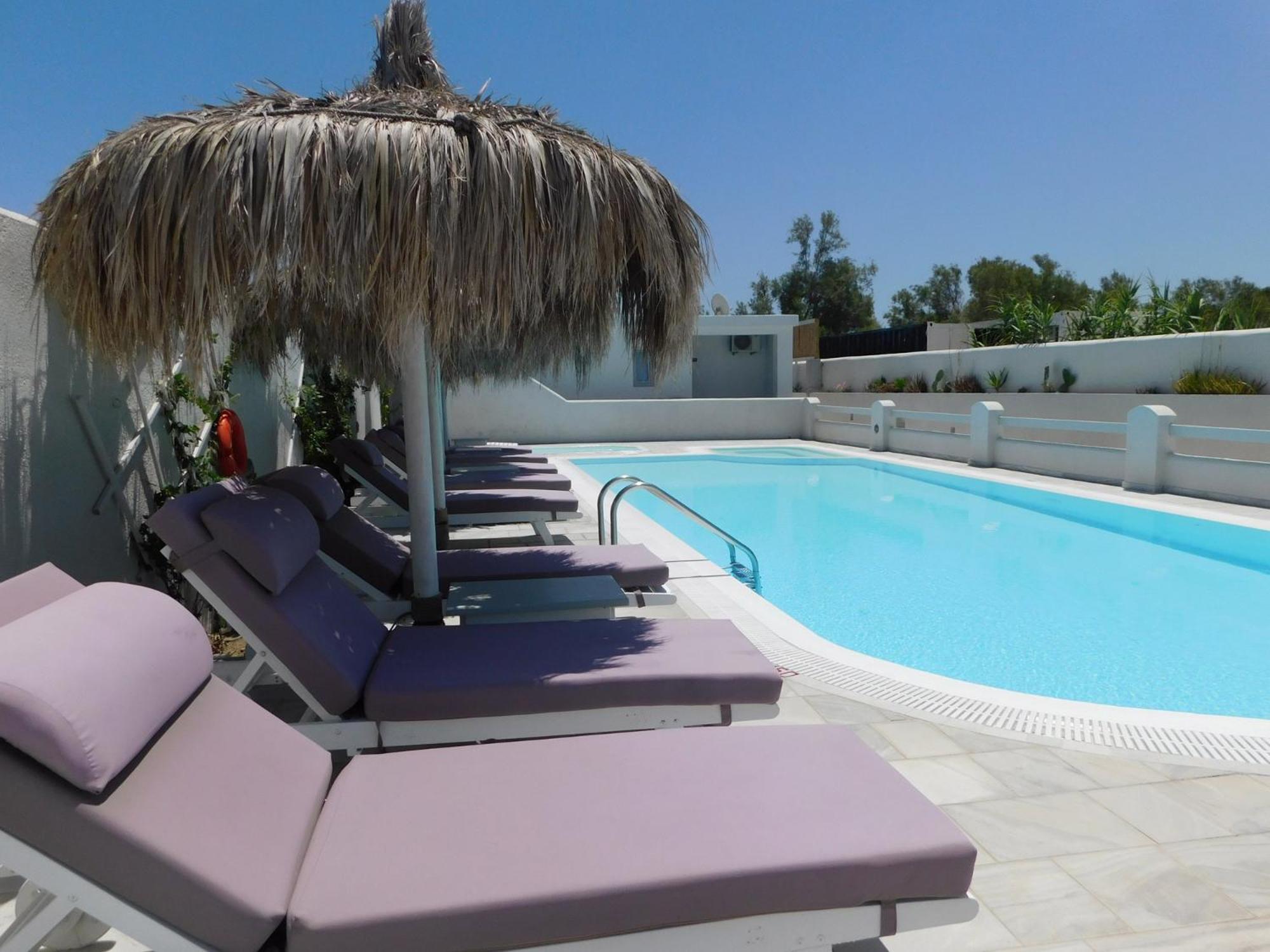 Perissa Beachfront Rooms Bagian luar foto
