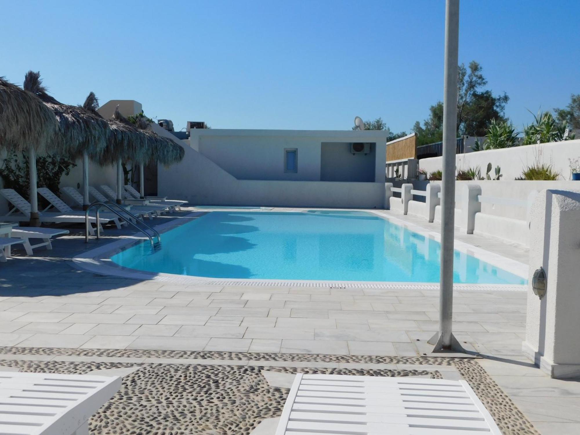 Perissa Beachfront Rooms Bagian luar foto